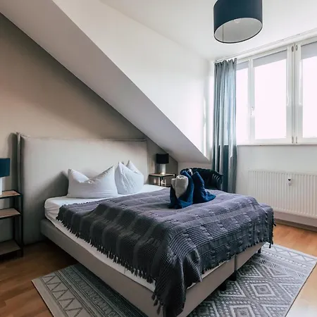 Luga Homes - Zoo Apartment