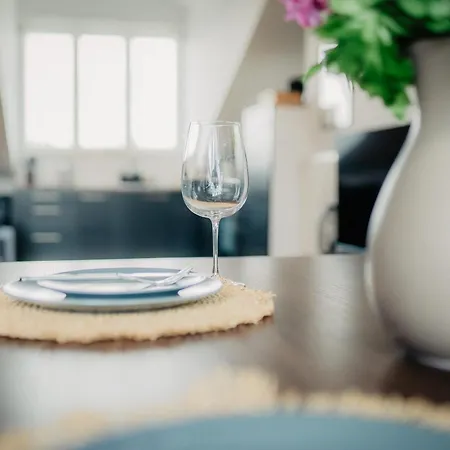 Luga Homes - Zoo Apartment