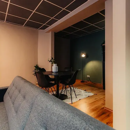 Luga Homes - Zoo Apartment